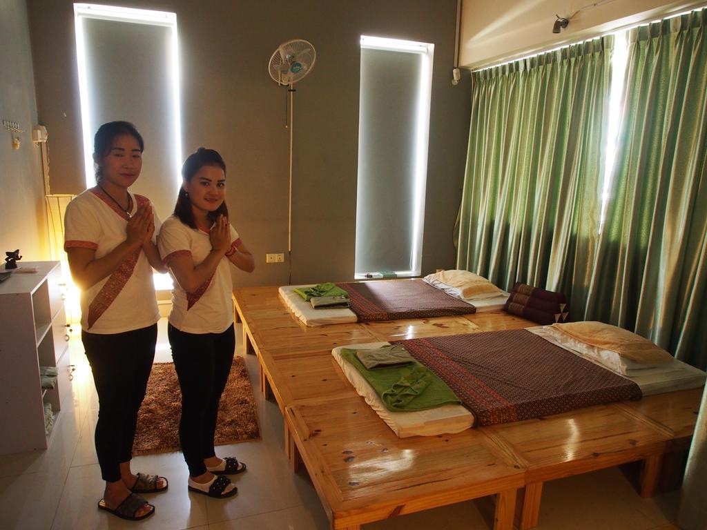Top Hostel Phnom Penh Esterno foto